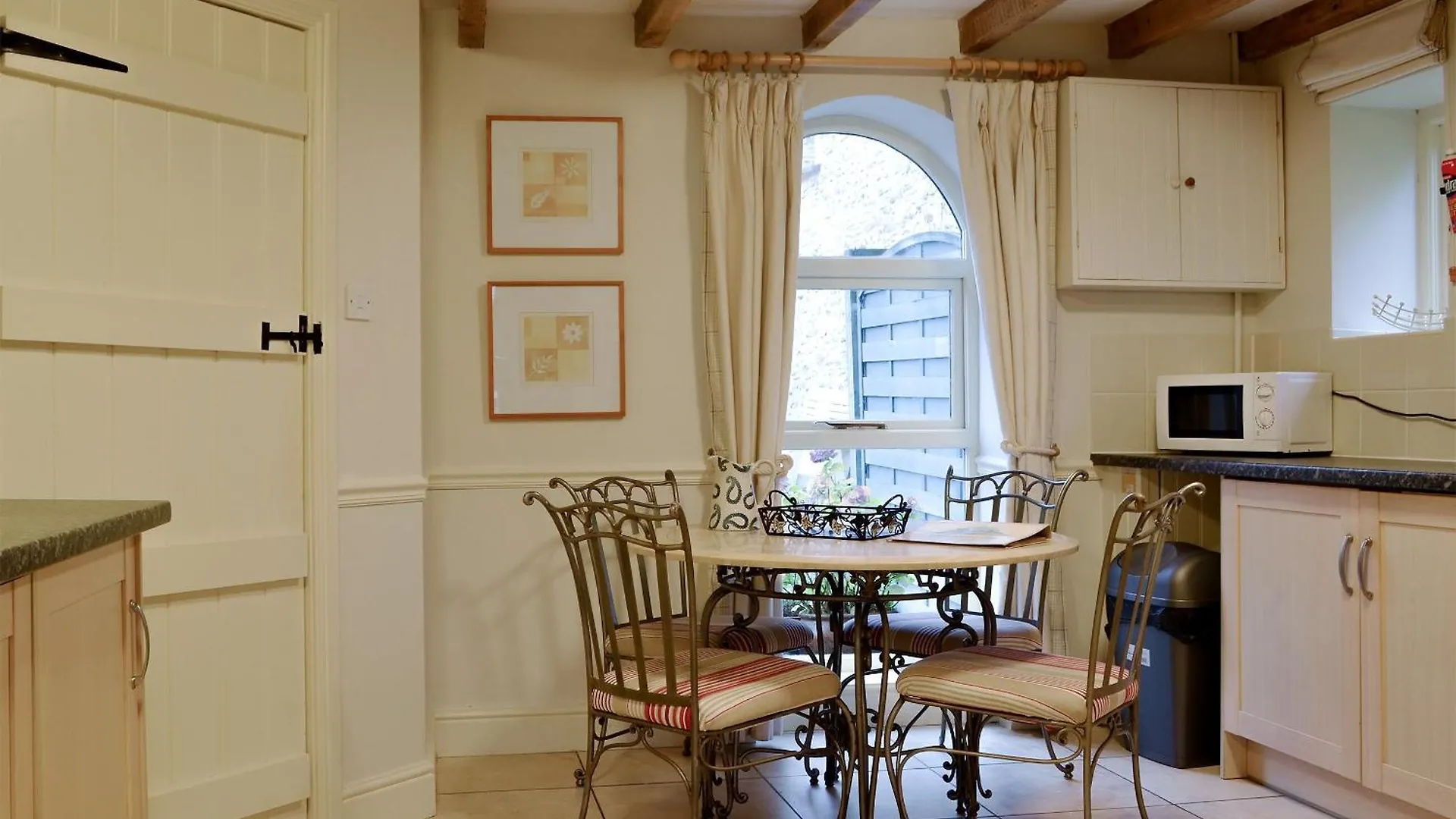 Holiday home The Granary Villa Dunvant
